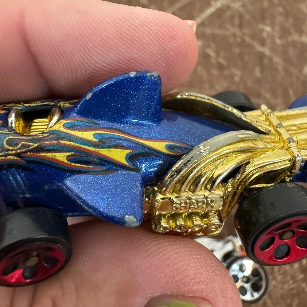 Pair (2) Hot Wheels Track Aces Sharkruiser‎ 1986 Diecast Car Orange Blue Vintage